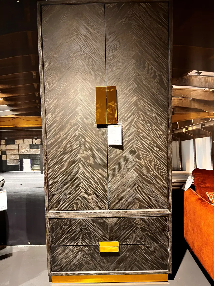 Kleiderschrank Exclusive Black 